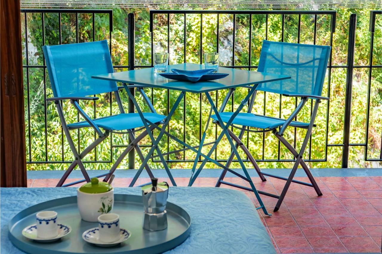 La Casetta Linda - New 2 Bedroom Apt In Sorrento With Seaview Terrace Kültér fotó